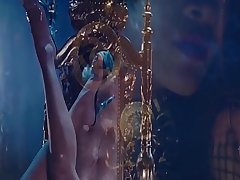 Rihanna Pour It Up Spezial (Music Video)